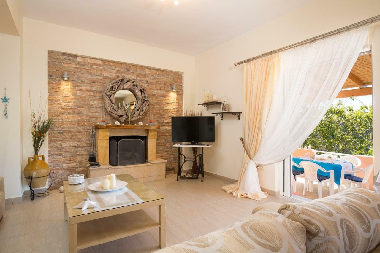 Sofia's & Amalia's House Corfu * Valanio
