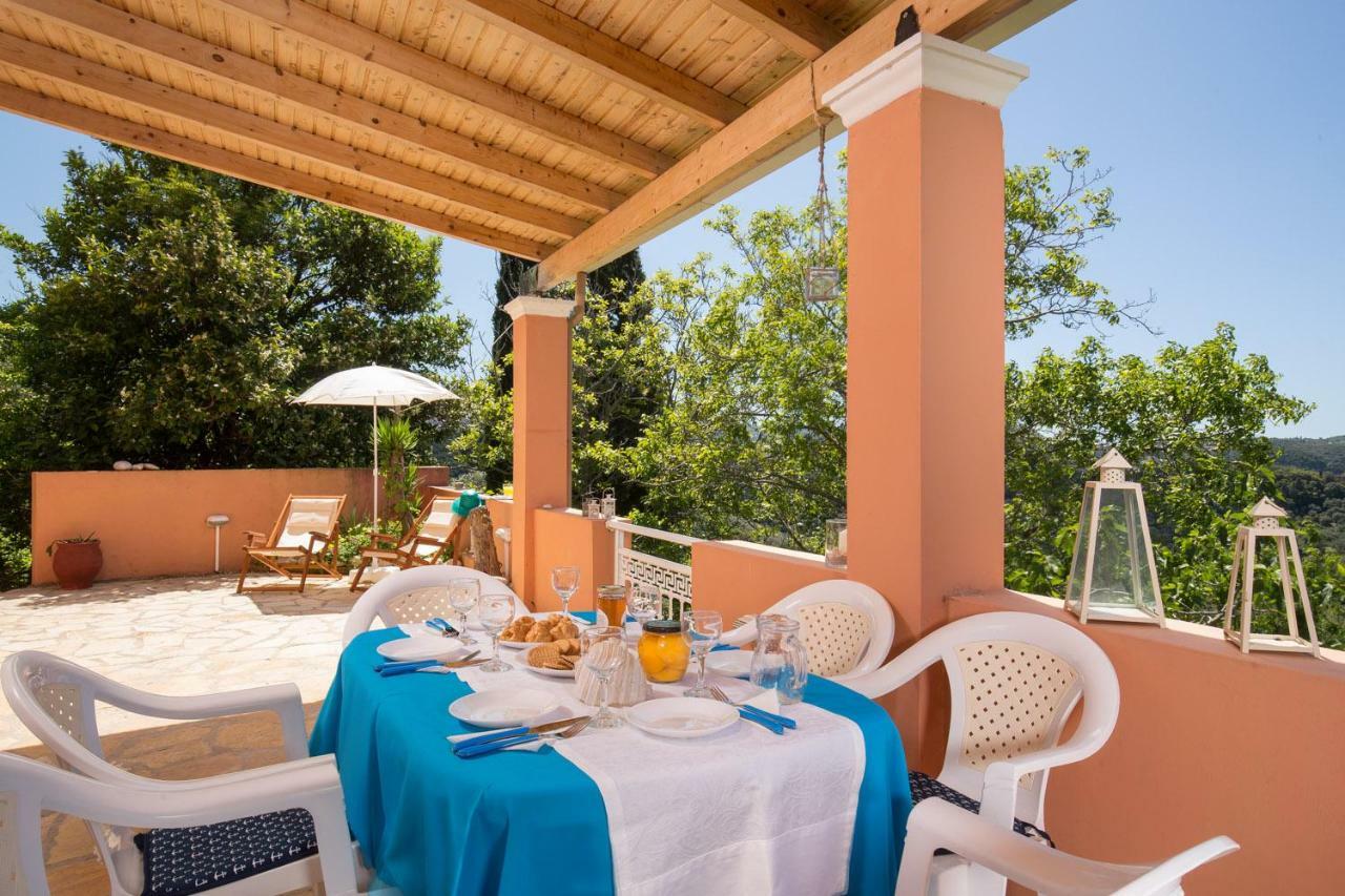 Sofia's & Amalia's House Corfu *