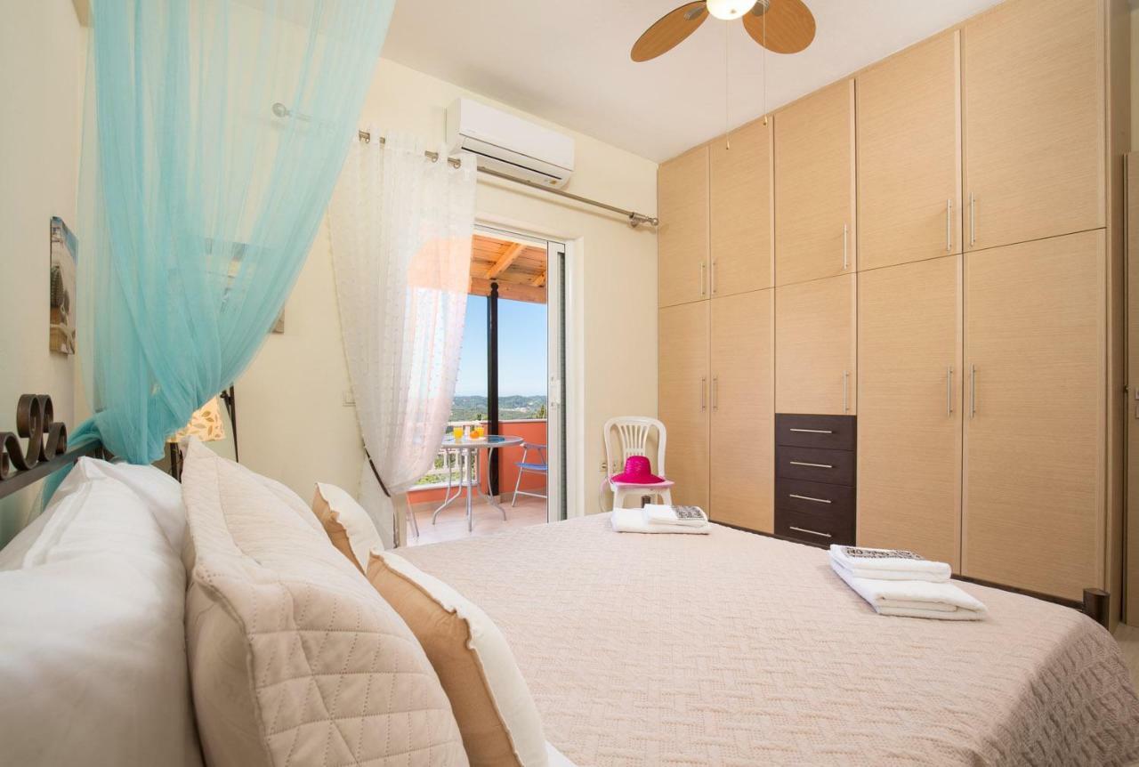 Sofia's & Amalia's House Corfu Valanio